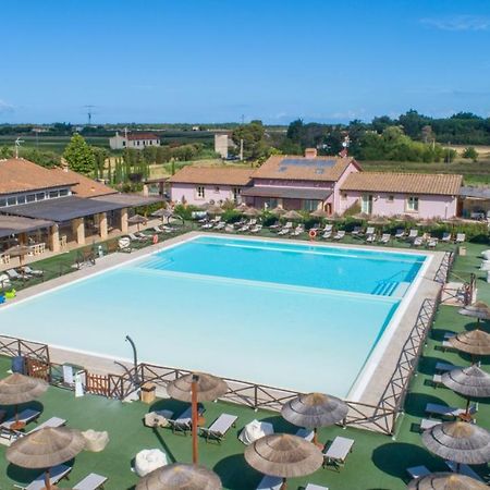 Fattoria Palazzeta - Pet & Family Friendly Aparthotel เชชินา ภายนอก รูปภาพ