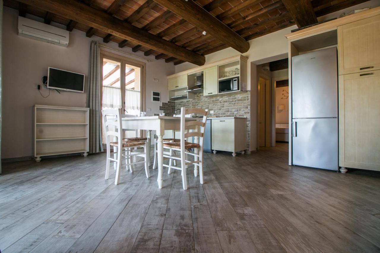 Fattoria Palazzeta - Pet & Family Friendly Aparthotel เชชินา ภายนอก รูปภาพ