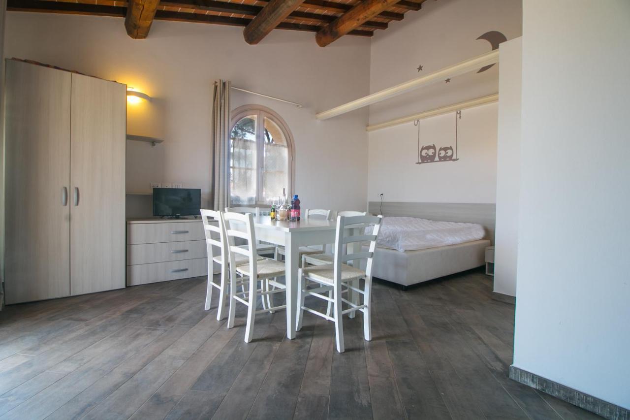 Fattoria Palazzeta - Pet & Family Friendly Aparthotel เชชินา ภายนอก รูปภาพ