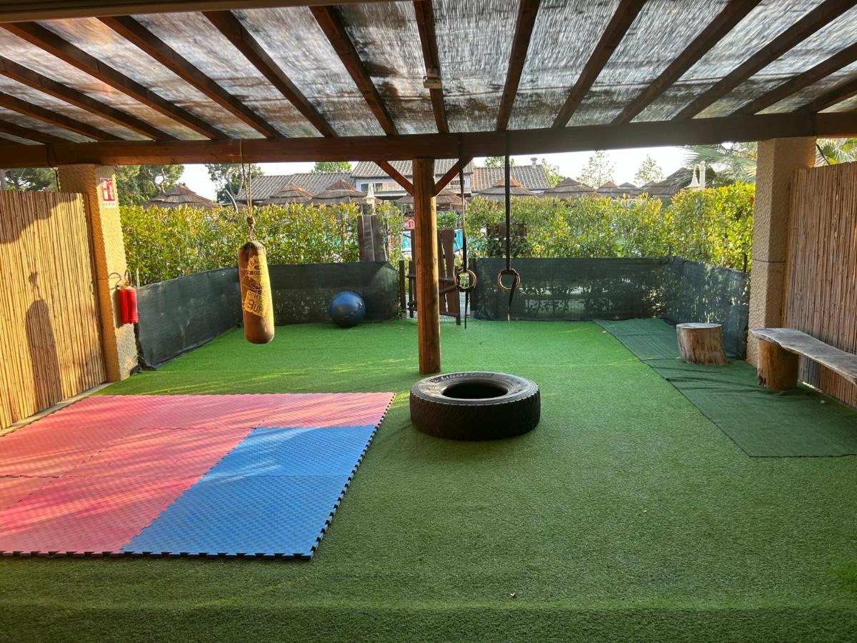 Fattoria Palazzeta - Pet & Family Friendly Aparthotel เชชินา ภายนอก รูปภาพ