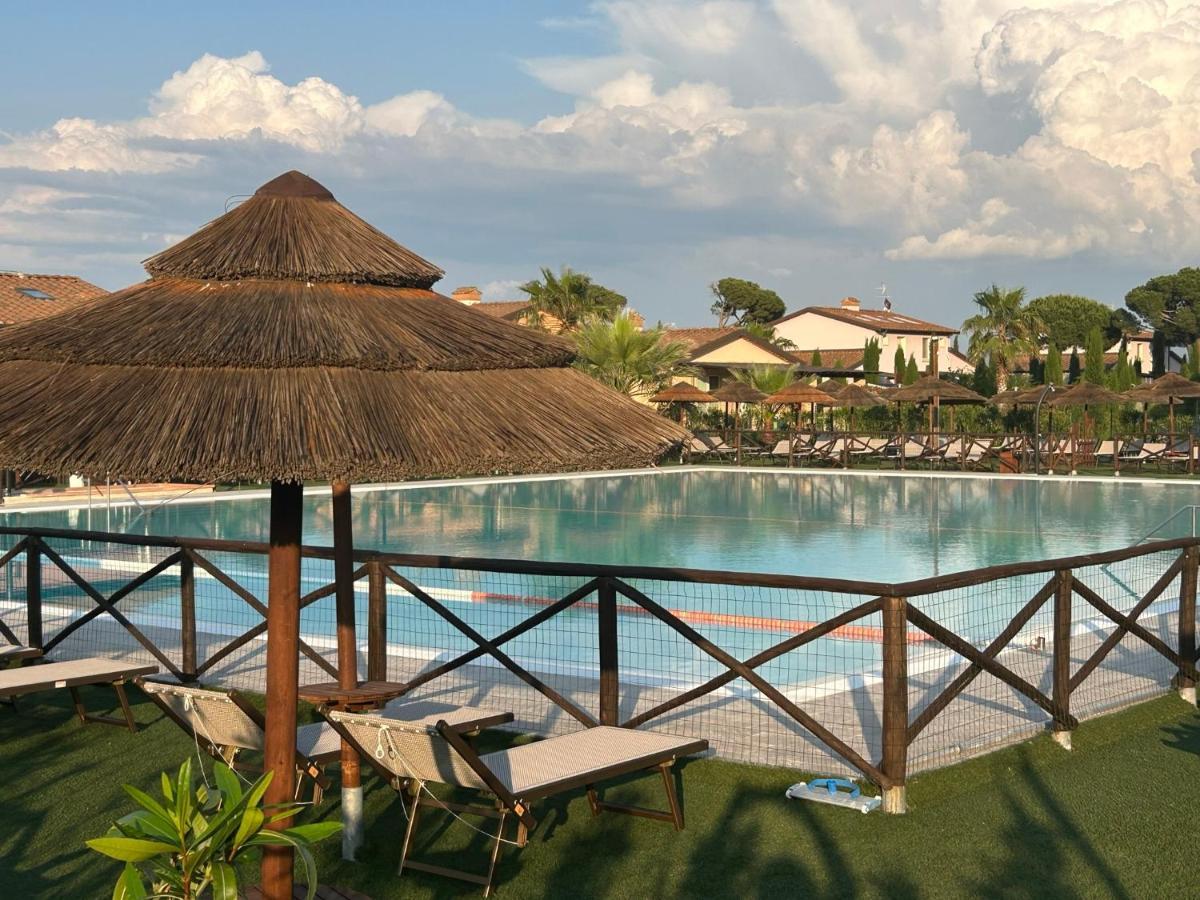 Fattoria Palazzeta - Pet & Family Friendly Aparthotel เชชินา ภายนอก รูปภาพ