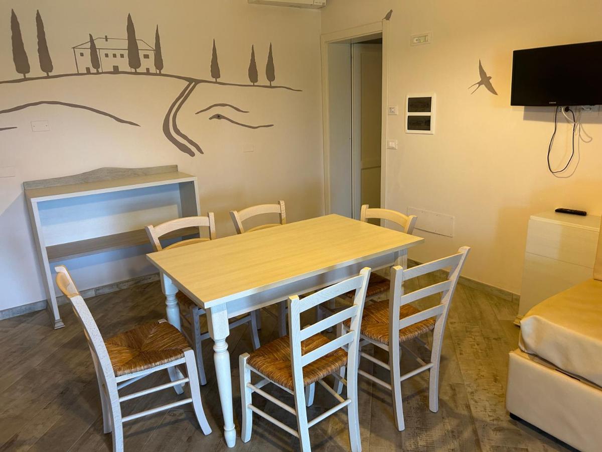 Fattoria Palazzeta - Pet & Family Friendly Aparthotel เชชินา ภายนอก รูปภาพ